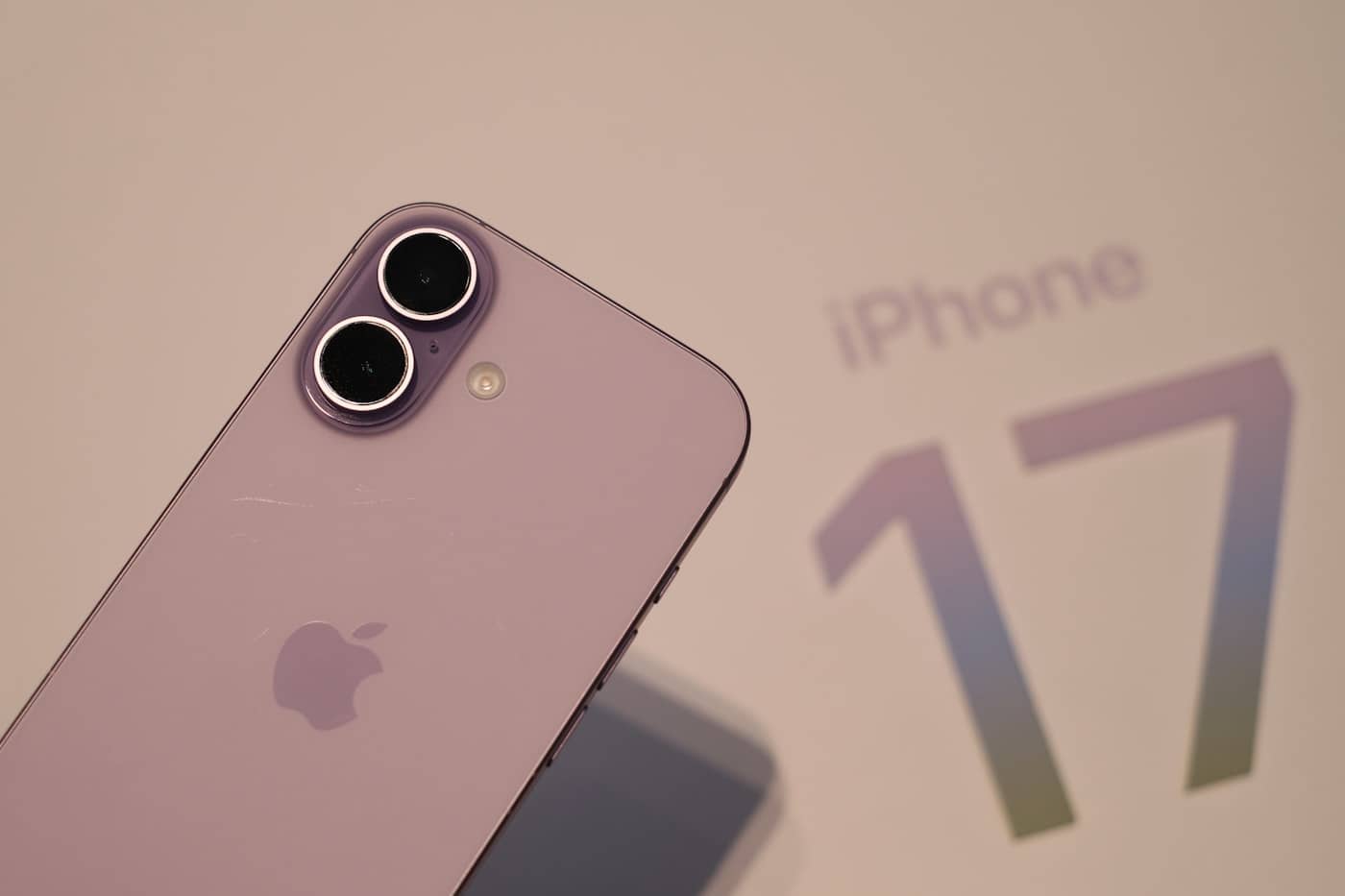 iPhone 17 product photo